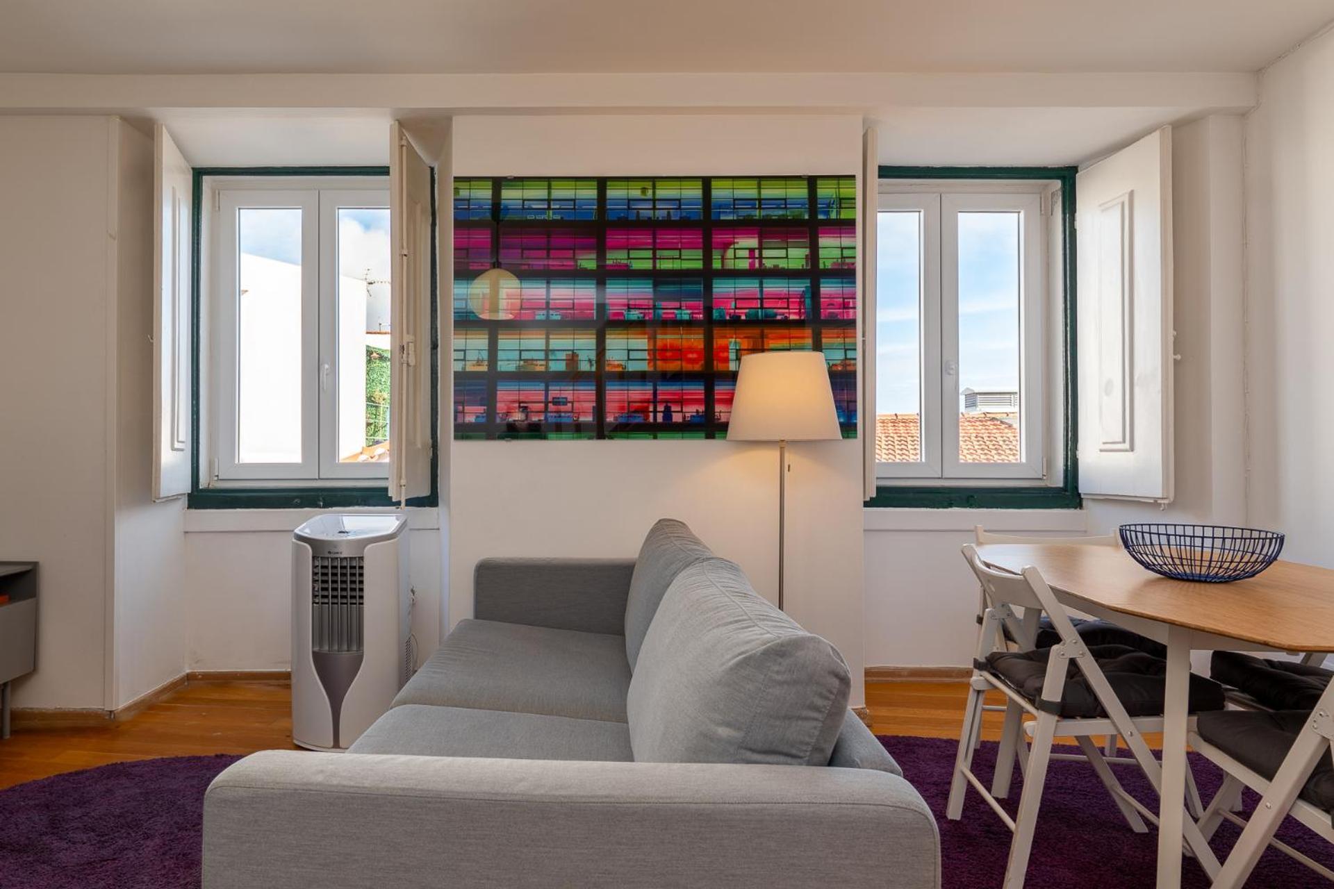 Contemporary In Historical Chiado Apartment Lissabon